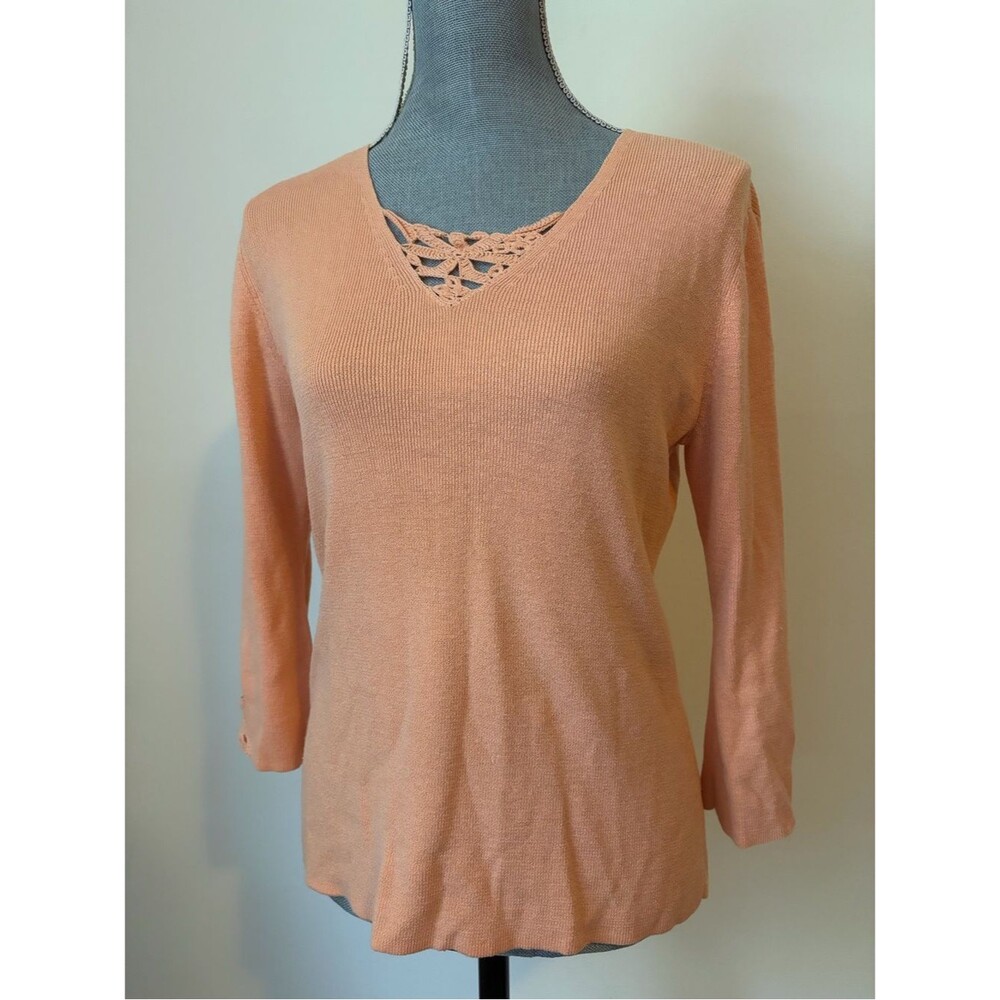 Vintage Peach Lightweight Knit V-Neck Sweater with Crochet Floral Trim